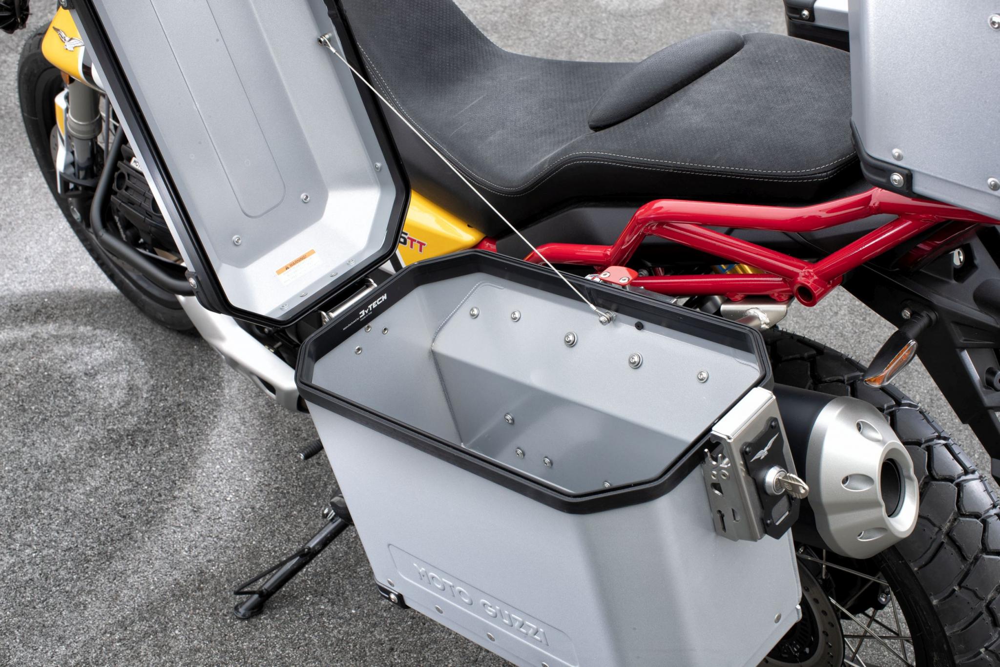 Set di valigie originali in alluminio Moto Guzzi V85 TT