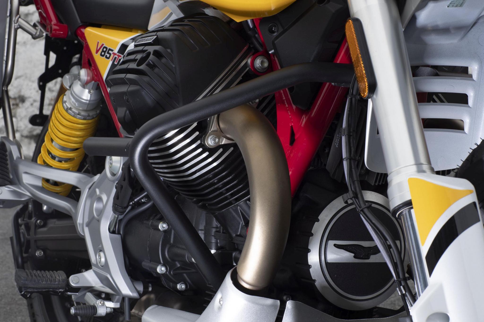 Para motore originale, nero per Moto Guzzi V85 TT