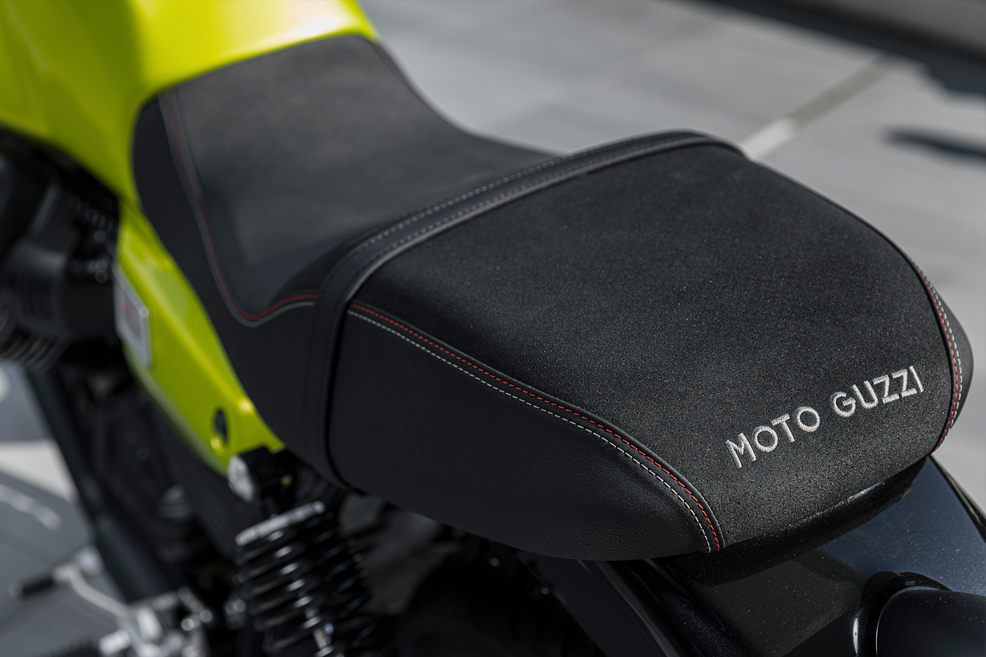 MotoGuzzi_Sitzbanke_2026_teaser_01